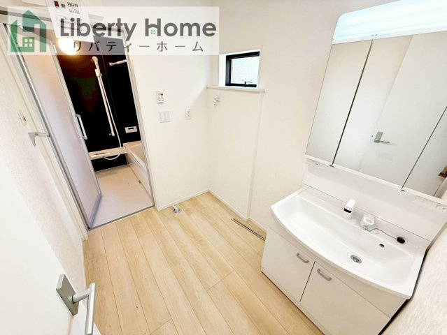 土浦市小岩田東第4　新築戸建　2号棟の脱衣所