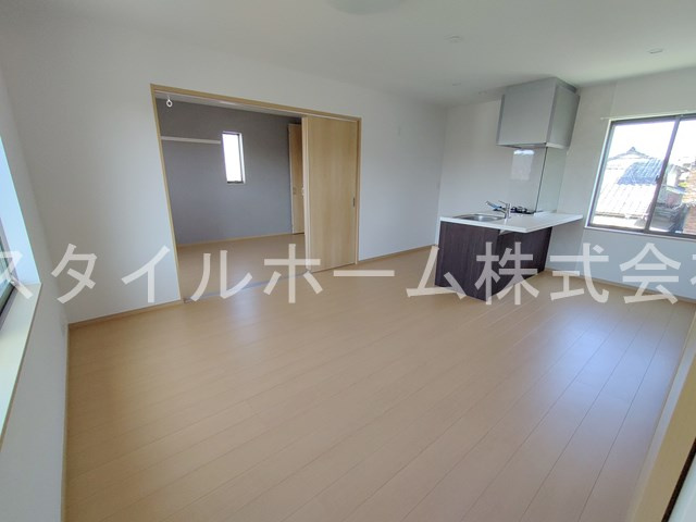 瓦の居間・リビング