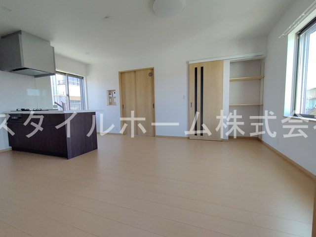 瓦の居間・リビング