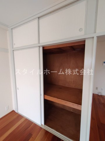 ユトリロ下地３の収納