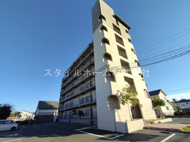 ユトリロ下地３の外観