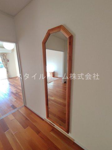 ユトリロ下地３の内装