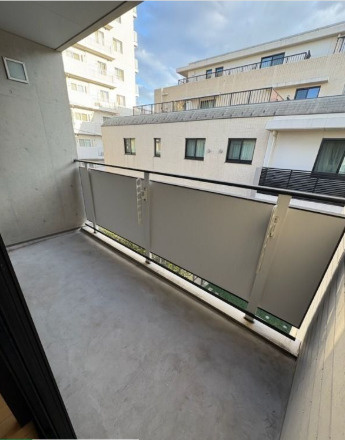 ユーレジデンス桜新町　礼金0　デザイナーズ　ペット相談　南向きのバルコニー