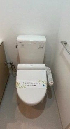 ユーレジデンス桜新町　礼金0　デザイナーズ　ペット相談　南向きのトイレ