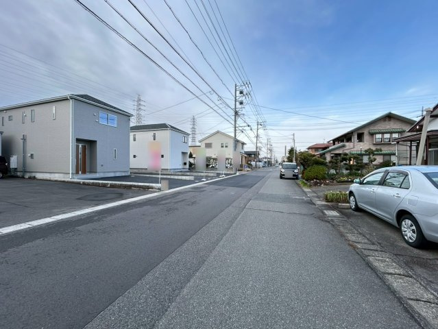 クワイエ　一宮市三条第6　全4区画分譲の前面道路含む現地写真|■前面道路　■ヤマダ不動産　株式会社リライフ　
■夢のマイホーム購入をフルサポートします！