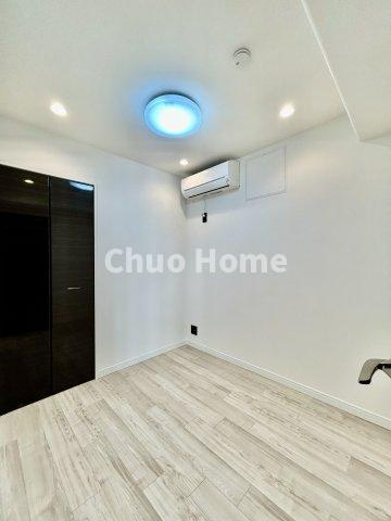 南千住スカイハイツの子供部屋|【子供部屋】お子様を持つ家庭の約6割が「家族や子どものため」に購入を希望。入学後の転校を避け、広い空間でのびのび育てたいなどの親心が、家探しのきっかけになっているようです。