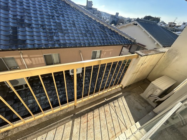 東山グリーンマンションのバルコニー
