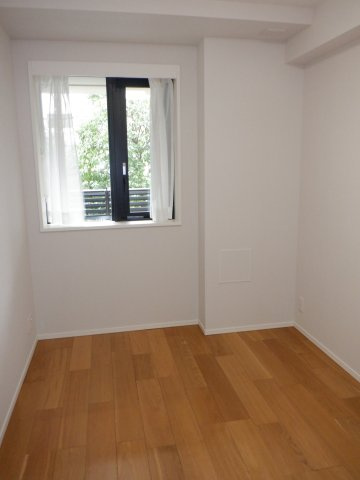 グランスイート広尾の洋室|収納