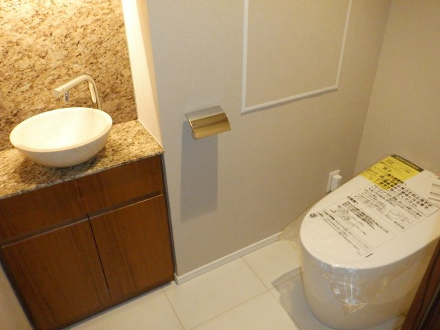 グランスイート広尾のトイレ