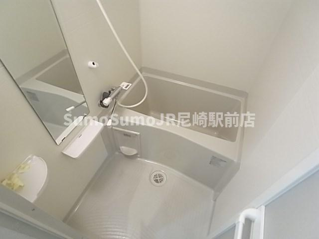 プリエール阪神尼崎の浴室|コンパクトで使いやすいお風呂です