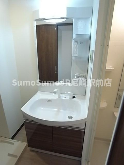 プリエール阪神尼崎の独立洗面台|朝の身支度には欠かせない独立洗面化粧台