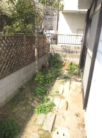 リヴァージュ宮本の庭