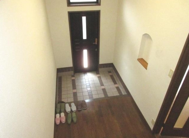 リヴァージュ宮本の玄関