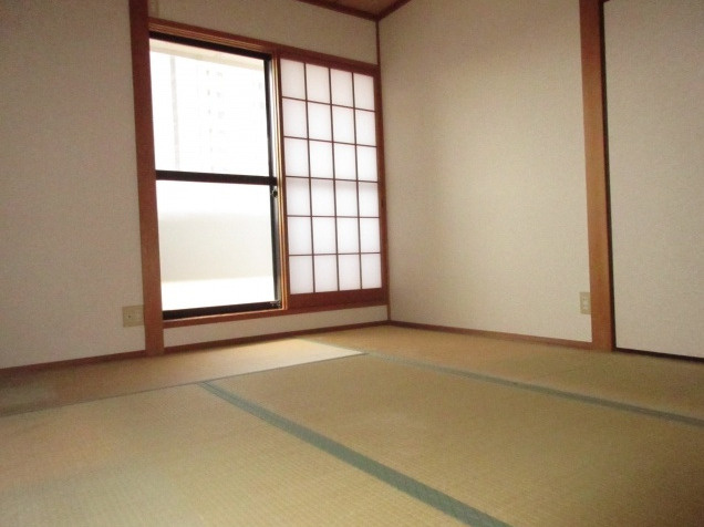 リヴァージュ宮本の和室