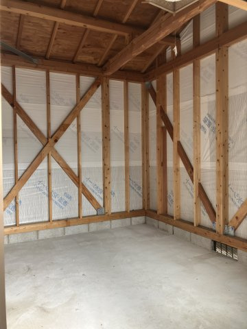 米子市両三柳　中古住宅の設備|外部倉庫内部