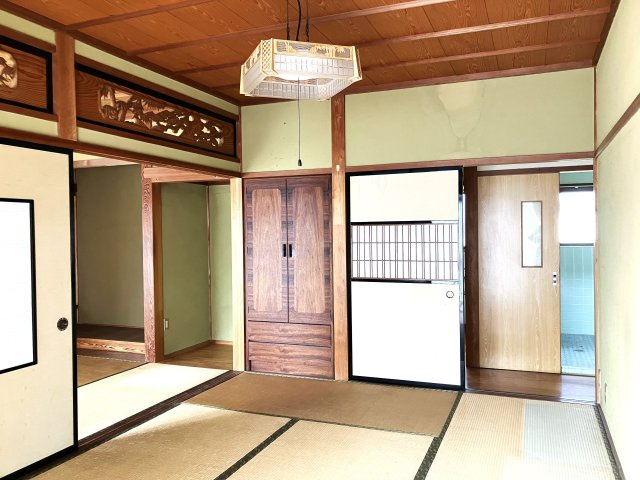 米子市両三柳　中古住宅の和室|１階