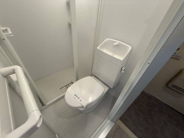 ペンギンメディアボックスのトイレ