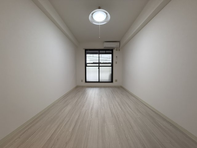 ペンギンメディアボックスの内装