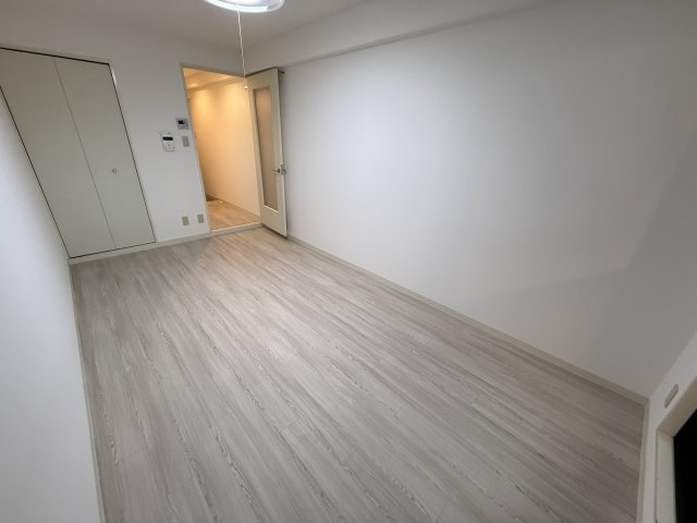 ペンギンメディアボックスの居間・リビング