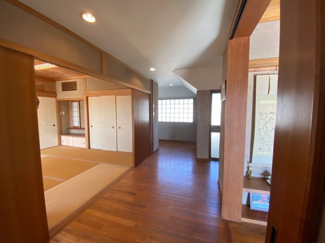 コルテ・ミラの内装