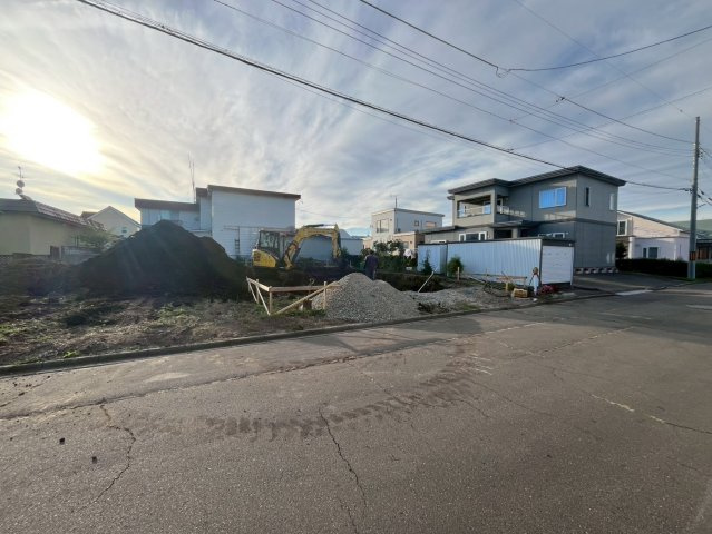 新築住宅　大空町3丁目の前面道路含む現地写真