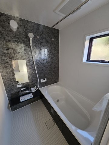 【浴室】 | リーブルガーデン．S　行田矢場第４　 | １号棟現地浴室（2026年01月23日）撮影