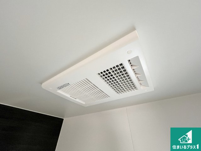 守山市水保町　第13期　新築一戸建ての冷暖房・空調設備|四季を通して快適なバスライフをお手伝いする浴室暖房乾燥機！浴室の乾燥・暖房・涼風・換気はもちろん、２４時間換気にも対応！