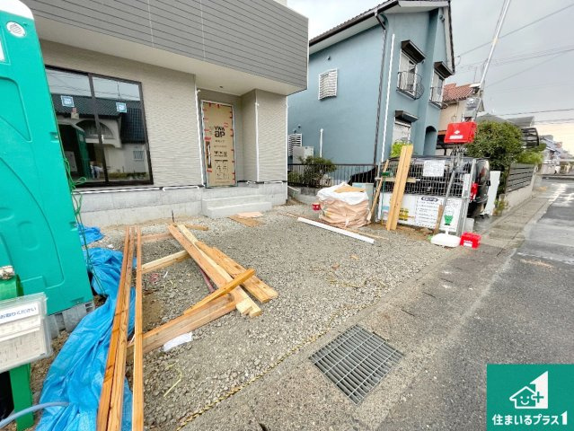 守山市水保町　第13期　新築一戸建ての外観|周辺は落ち着いた街並みの住宅地！子育てがしやすい住環境です！まだ未完成ですが、現地でしかわからない事もございます。是非一度ご覧ください。