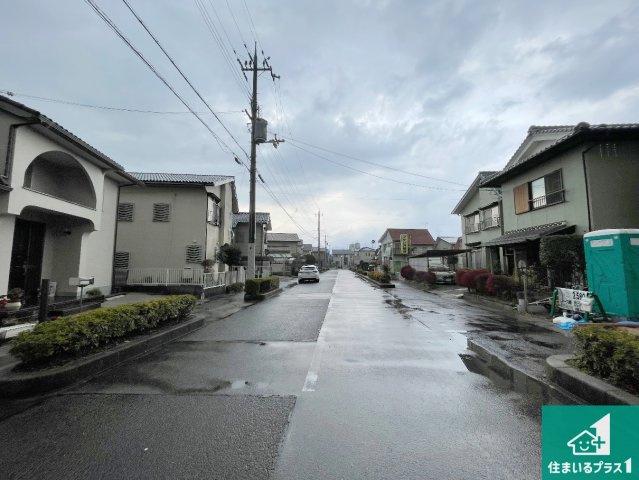 守山市水保町　第13期　新築一戸建ての前面道路含む現地写真|周辺は落ち着いた街並みの住宅地！子育てがしやすい住環境です！まだ未完成ですが、現地でしかわからない事もございます。是非一度ご覧ください。