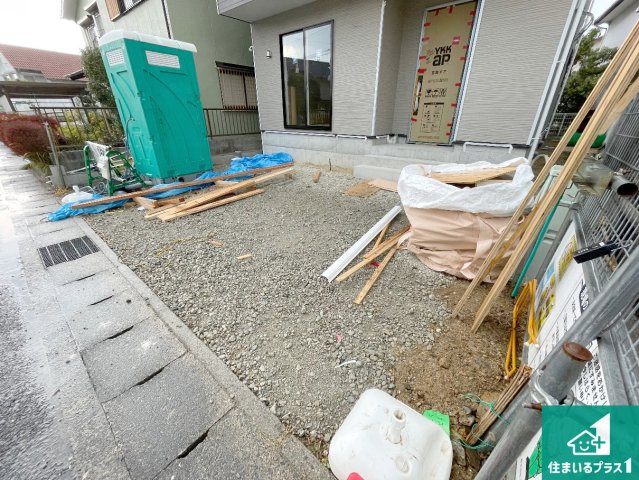 守山市水保町　第13期　新築一戸建ての外観|周辺は落ち着いた街並みの住宅地！子育てがしやすい住環境です！まだ未完成ですが、現地でしかわからない事もございます。是非一度ご覧ください。