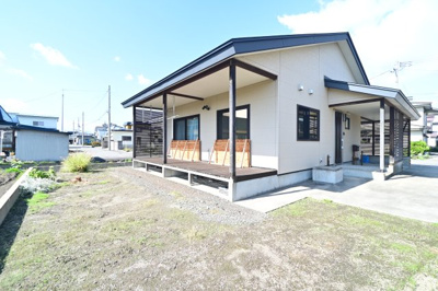 【外観】 | 黒石市青山　中古住宅　オール電化