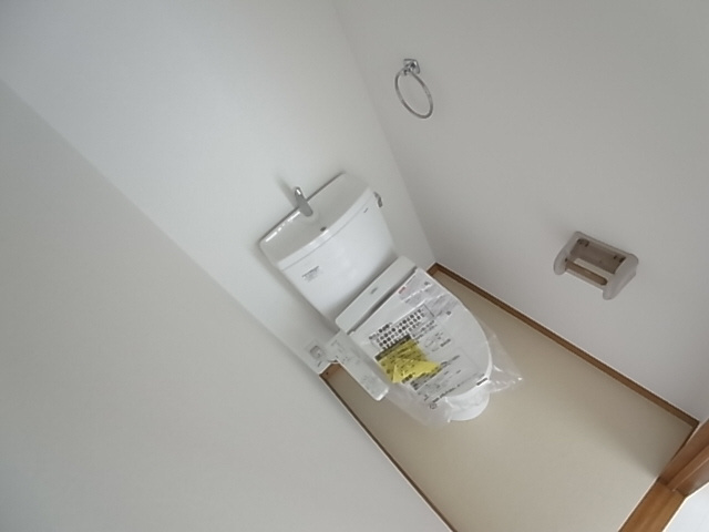 神戸市須磨区行幸町２丁目の賃貸マンションのトイレ|ウォッシュレット付トイレ