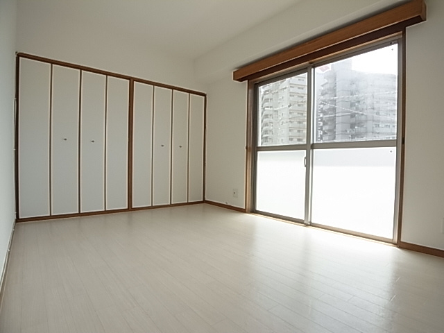 神戸市須磨区行幸町２丁目の賃貸マンションの内装|洋室