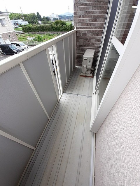 ビサイド・ハイウェイ　Ｃのバルコニー|バルコニー