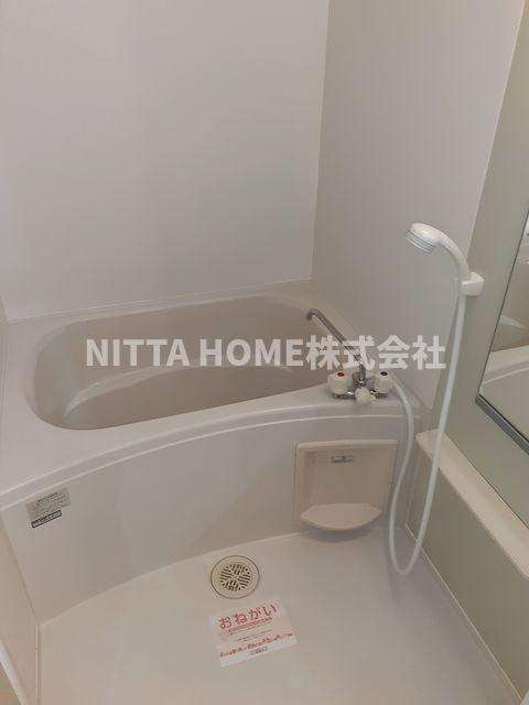 バスケ　ド　フルール　Ｂの浴室|追い焚き機能・浴室乾燥機も設置済み◎