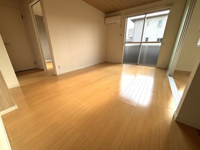 【居間・リビング】 | メゾンドローズ B棟