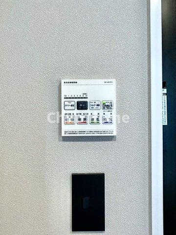 ダイアパレス元浅草Ⅱの冷暖房・空調設備|【浴室乾燥機】暖房・冷風・換気・乾燥が可能です。毎日を快適に過ごせるうれしい機能が揃っています。雨の日の洗濯物も安心です。