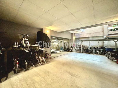 【駐輪場】 | ダイアパレス元浅草Ⅱ | 【自転車置き場】最新の空き状況や費用などの詳細は担当スタッフまでお問い合わせください。