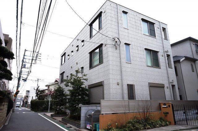 クレスト目白台の外観