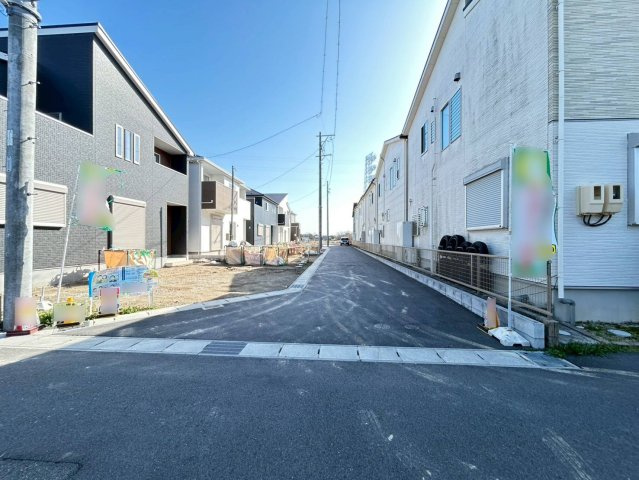 ファーストタウン　一宮市今伊勢町馬寄第8　全5区画分譲の前面道路含む現地写真|■前面道路　■ヤマダ不動産　株式会社リライフ　
■夢のマイホーム購入をフルサポートします！