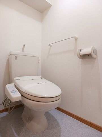 ウイングコートのトイレ|清潔感のあるトイレです