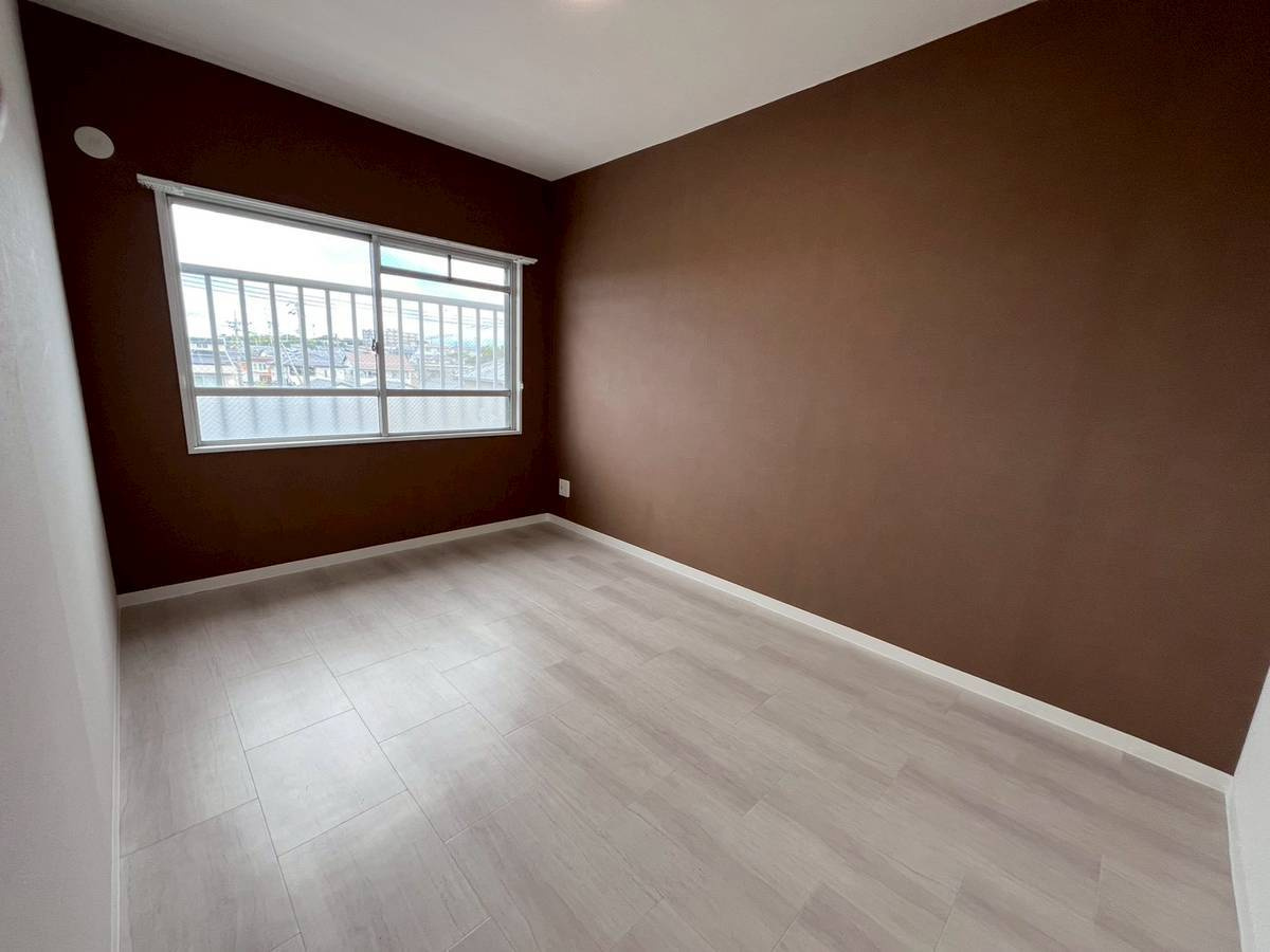 ミーテルーチェ今之浦の洋室