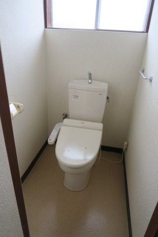 北城町1丁目　貸家2号のトイレ