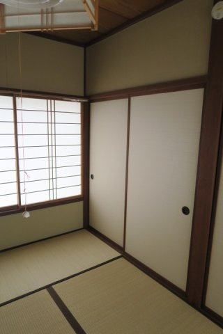 北城町1丁目　貸家2号の収納