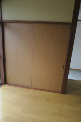 【収納】 | 北城町1丁目　貸家2号 | 玄関横押入