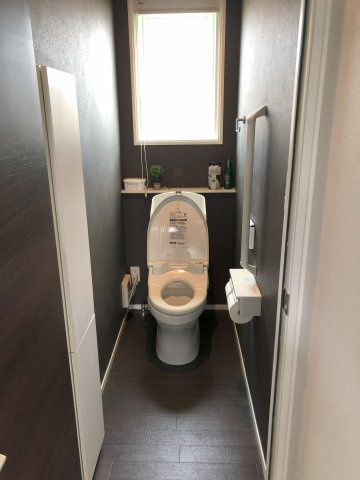 小浜町北ノ作 中古一戸建てのトイレ