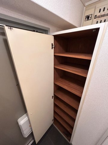 ロイヤルメゾン東須磨の収納|小物を収納するのに便利です