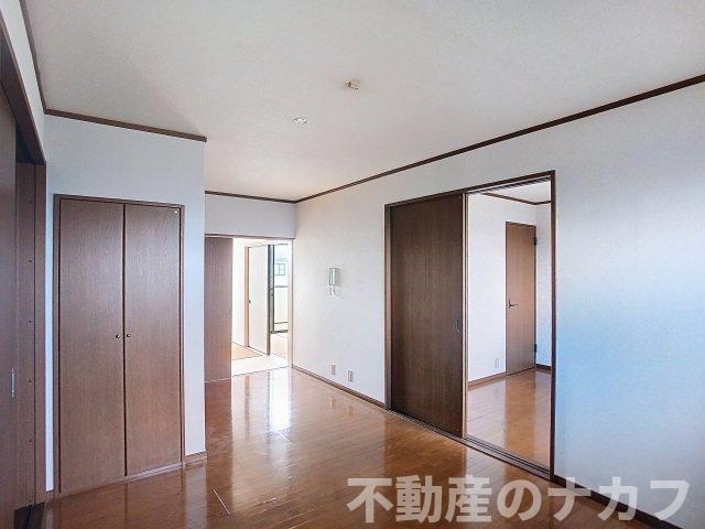 北島ハイツの居間・リビング