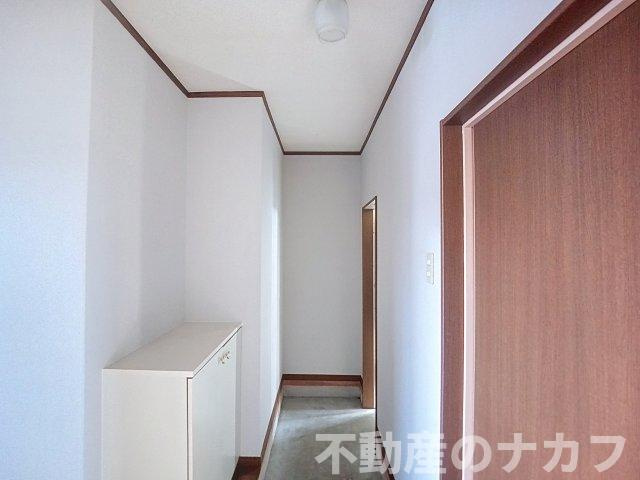 北島ハイツの玄関