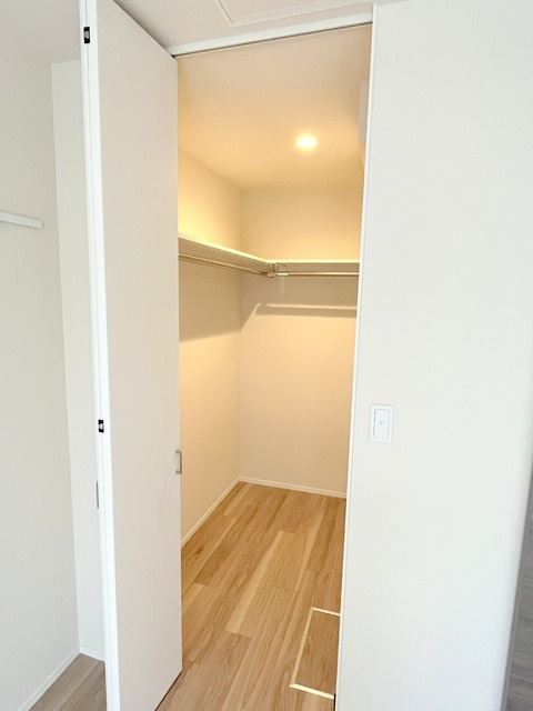 Ｔ　ｒｅｓｉｄｅｎｃｅの収納|★ウォークインクローゼット★